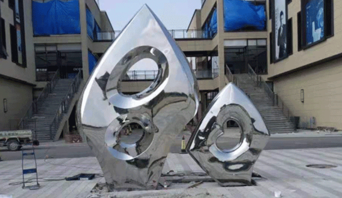 �����҂�������һ���R�治�P䓵��ܵ������^�̣�